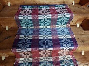 Tkane koberce kockovane