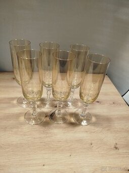 Poháre na šampanské