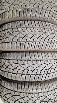 Predám 4ks slušné zimné 235/50r19-103H Dunlop