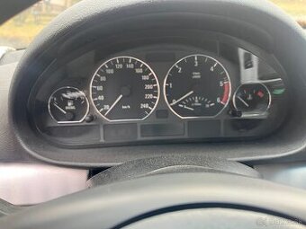 Budíky bmw e46 320d 110kw