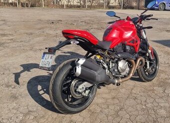 Ducati monster 821