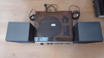 Retro gramofóny Tesla NZC 300 (funkčný) a NZC 041 (na ND)