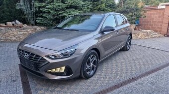 Hyundai i30 1,5 GDi 117kW Edícia 30, 7/2021 13600km