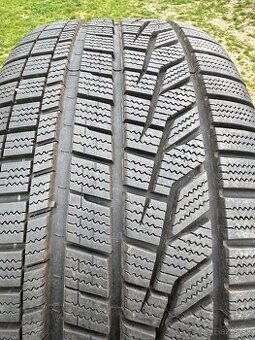 Zimne pneu 255/45/19 runflat original mercedes - 1