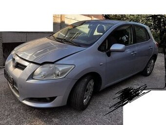 predam diely na toyota auris 1,6 benzin 91kw 2007 poštou aj