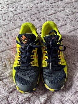 Tenisky na tenis