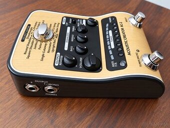 Predám gitarový predzosilňovač Zoom AC-2
