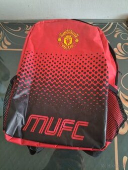 Červený ruksak Manchester United, MUFC