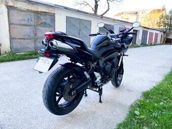 Yamaha Fazer 600
