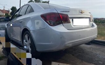 Rozpredám Chevrolet Cruze 1.6 91kw, 1.8 104kw