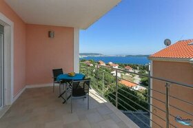 Trogir, Seget Donji – zariadené apartmány s výhľadom na more - 1