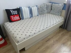 Kvalitná  chlapčenskú posteľ s úložným priestorom
