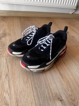 Balenciaga Triple S