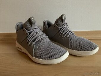 AIR JORDAN FIRST CLASS