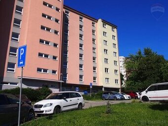 PRENÁJOM, 4 izbový byt s garážovým miestom v bytovom dome, J