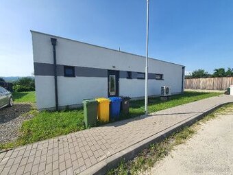 NA PREDAJ KOMPLETNE ZARIADENY ROINNY DOM.
