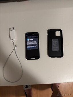 iPhone 12, 64gb, 78% zdravie batérie+ nabíjačka.