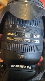 Nikon AF-S DX Nikkor 16-85mm f/3.5-5.6G ED VR