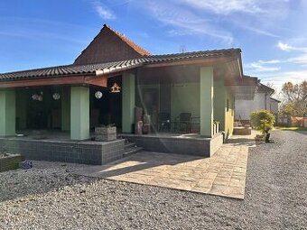 Rodinný dom v obci Nová Ves nad Žitavou - 1