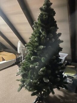 Vianočný stromček + svetielka