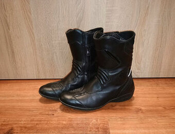 Dámske čižmy Falco