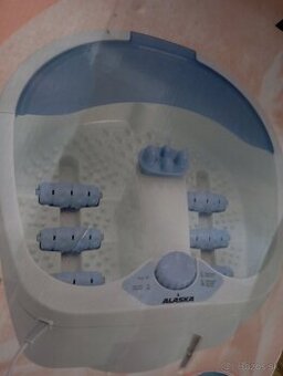 Masazna vanicka na nohy