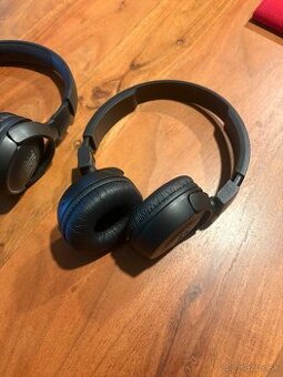JBL slúchadla