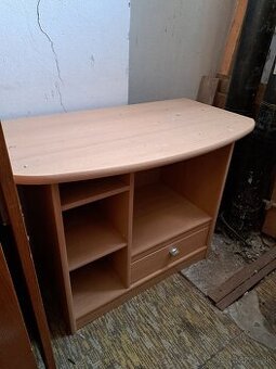 Stolik pod TV