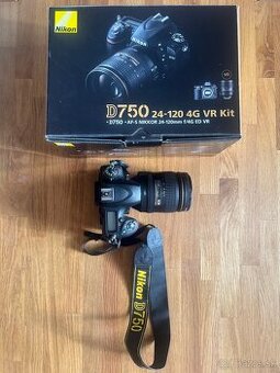 Nikon D750 s objektívom