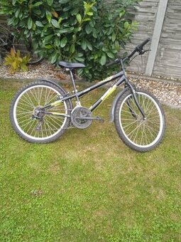 Predám detský bicykel.