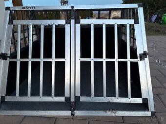 Klietka pre 2 psov do auta