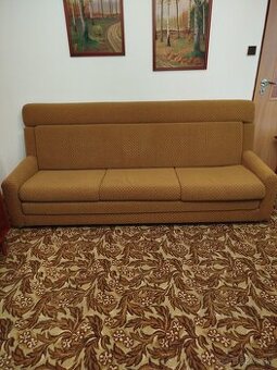 Darujem retro gauč a dve kreslá