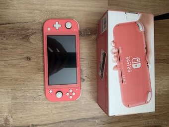 Nintendo Switch Lite Coral
