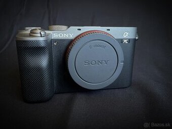 Sony A7C (telo)