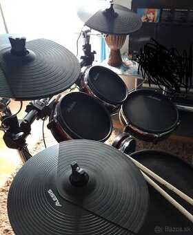 Alesis Crimson - 1