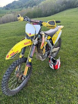 Suzuki rmz 250