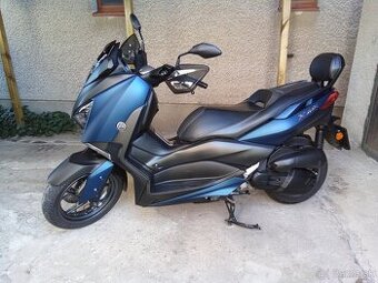 Yamaha x-max 125