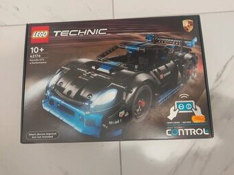 Nové LEGO Technic 42176 Pretekárske auto Porsche GT4