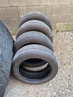 Celoročné pneu Maxxis M3 Bravo 215/55 R17 94V