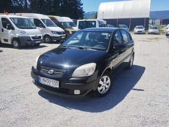 Kia Rio 1.4 LX Benzín