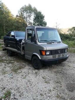 Mercedes 307 D / 300 D