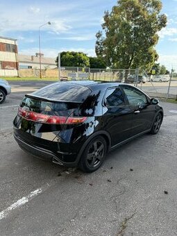 Honda Civic 1.8 V-tec , 103kW