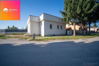 ALL PERFECT| Na predaj zrekonštruovaný 4 izbový rodinný dom  - 1