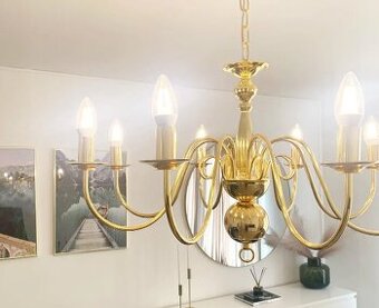 Zlaté nové lustre