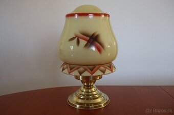 Starožitná stropná lampa.