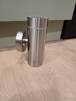 Nastenne svetlo , svietidlo vonkajsie