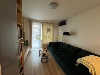 2-izbový byt s rozlohou 55,51 m2 a loggiou 11,03 m2 sa nachá