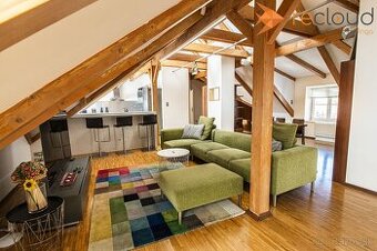 NA PRENÁJOM PRIESTRANNÝ PODKROVNÝ BYT, POŽIARNICKÁ ULICA, KO