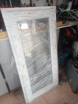 Nové plastové okno