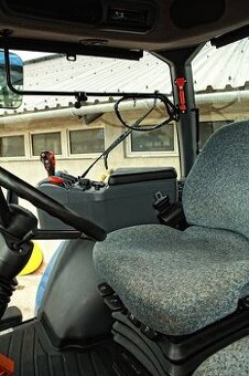 New Holland T8020- T8050